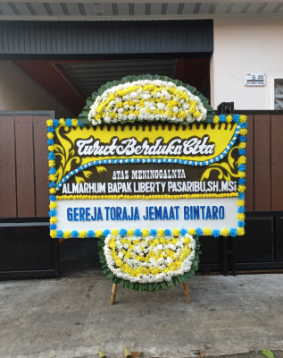 Papan Bunga Duka di Embaloh Hulu